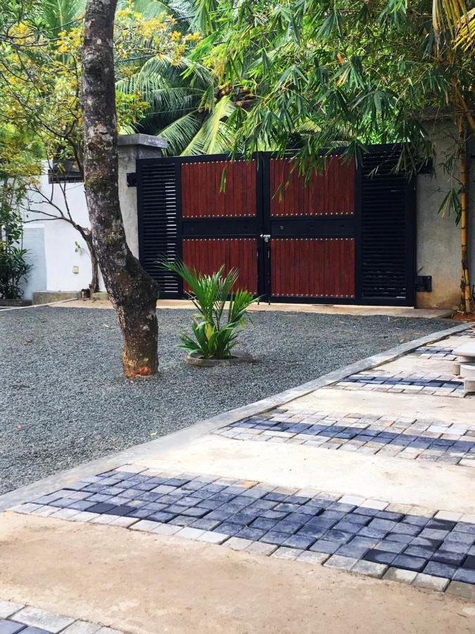 Triple Edge Villa Unawatuna Buitenkant foto